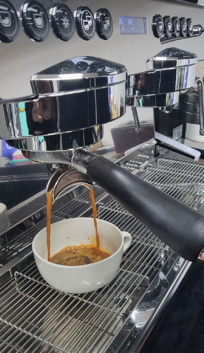 커피를 내려주세요~